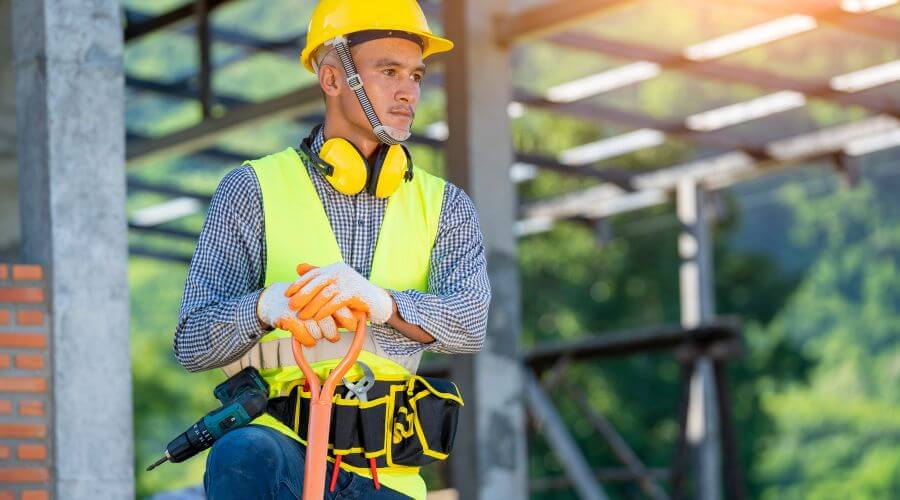 Professional gutter cleaning in Freeman, SD